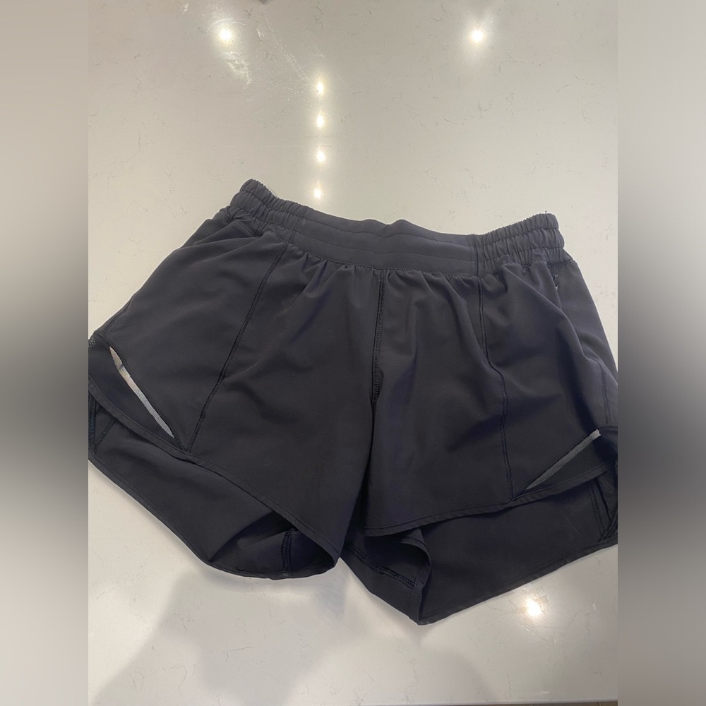 Lululemon size 6 shorts